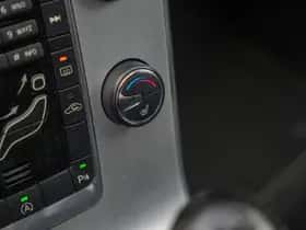 Volvo S60 (2012) thumbnail 8