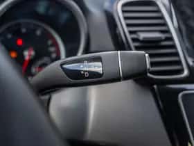 Mercedes-Benz GLE (2015) thumbnail 11