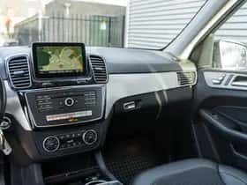 Mercedes-Benz GLE (2015) thumbnail 4