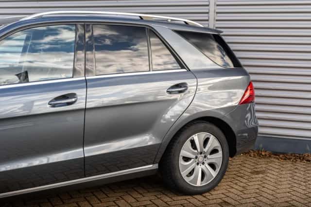 Mercedes-Benz GLE (2015) thumbnail 5