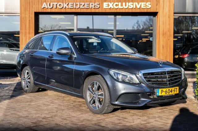 Mercedes-Benz C-Klasse (2015) thumbnail 1