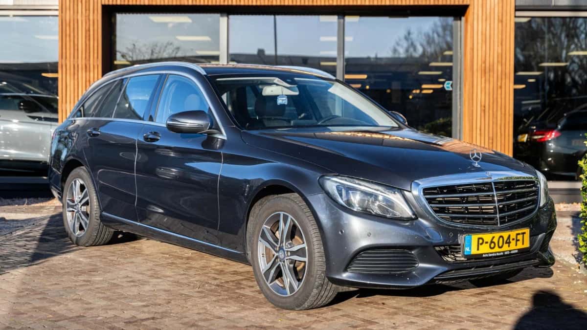Mercedes-Benz C-Klasse (2015) — foto 1