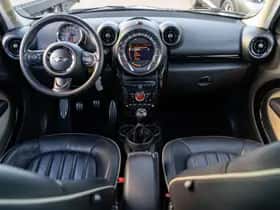 MINI Countryman (2015) thumbnail 17