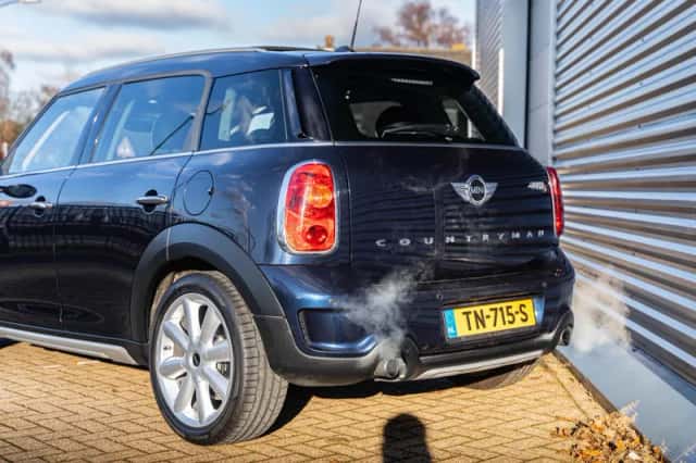 MINI Countryman (2015) thumbnail 6