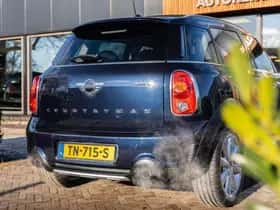 MINI Countryman (2015) thumbnail 6