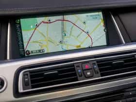 BMW 7-Serie (2013) thumbnail 18