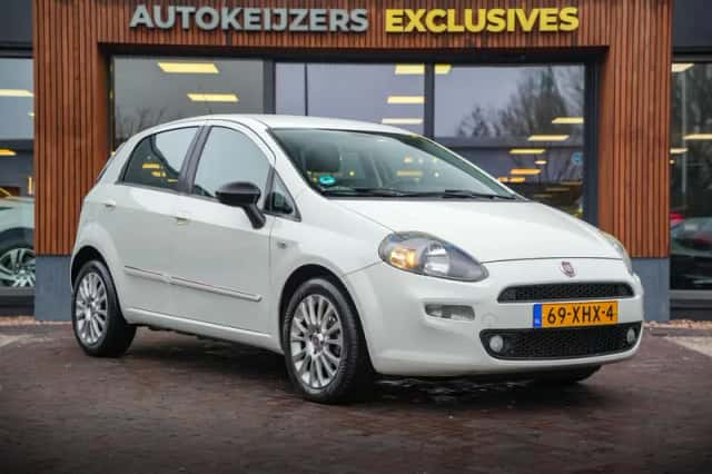 Fiat Punto (2012) thumbnail 1