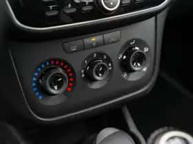 Fiat Punto (2012) thumbnail 14
