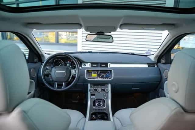 Land Rover Range Rover Evoque (2018) thumbnail 2