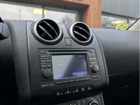Nissan Qashqai (2010) thumbnail 17