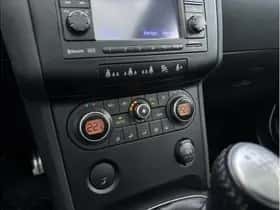 Nissan Qashqai (2010) thumbnail 22