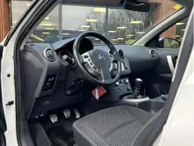Nissan Qashqai (2010) thumbnail 9