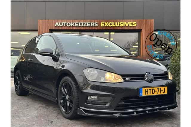 Volkswagen Golf (2014) thumbnail 1