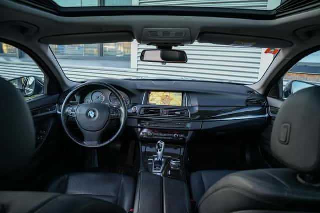 BMW 5-Serie (2015) thumbnail 2