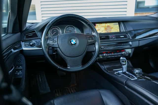 BMW 5-Serie (2015) thumbnail 4