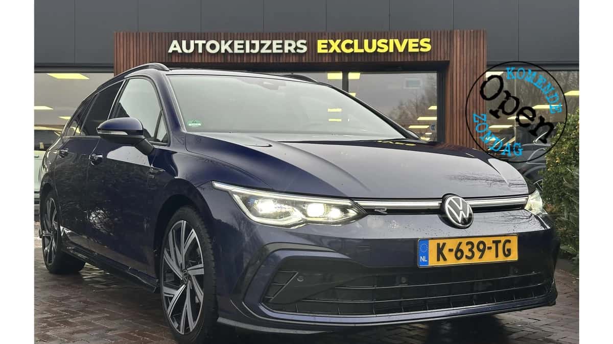 Volkswagen Golf (2021) — foto 1