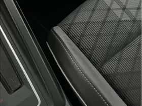 Volkswagen Golf (2021) thumbnail 15