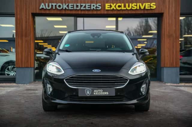 Ford Fiesta (2019) thumbnail 2