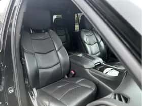 Cadillac Escalade (2018) thumbnail 16
