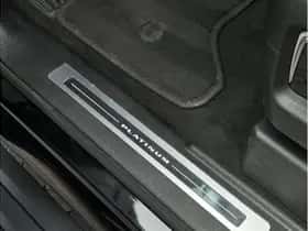 Cadillac Escalade (2018) thumbnail 27