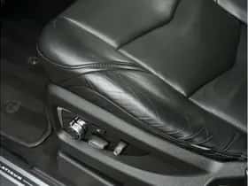 Cadillac Escalade (2018) thumbnail 31