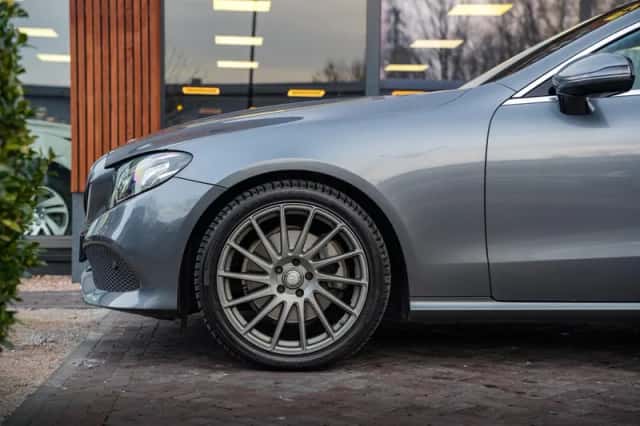 Mercedes-Benz E-Klasse (2018) thumbnail 4