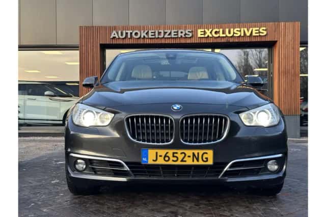 BMW 5-Serie (2016) thumbnail 2