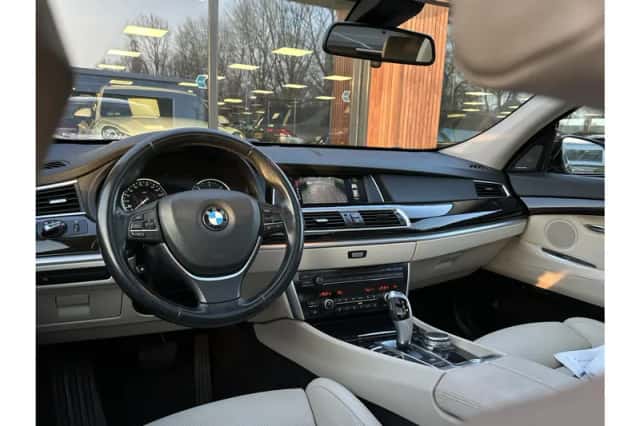 BMW 5-Serie (2016) thumbnail 2