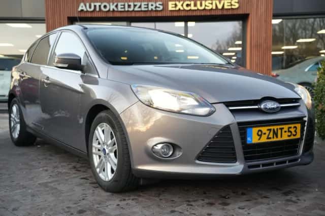 Ford Focus (2013) thumbnail 1