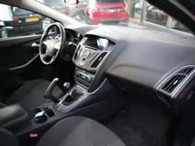 Ford Focus (2013) thumbnail 13