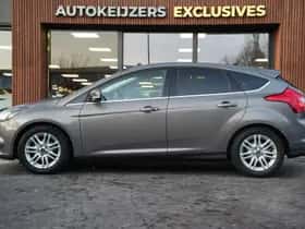 Ford Focus (2013) thumbnail 5
