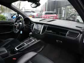 Porsche Macan (2017) thumbnail 13