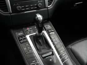 Porsche Macan (2017) thumbnail 20