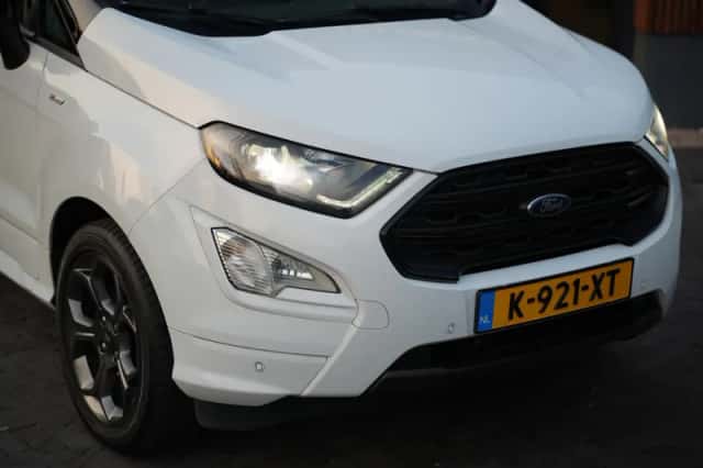 Ford EcoSport (2018) thumbnail 2