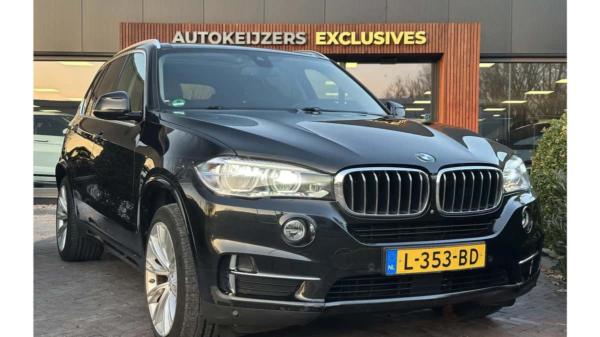 BMW X5 (2017) — foto 1