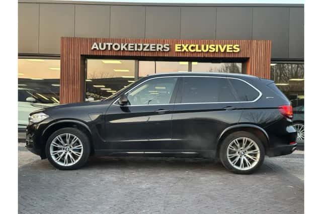 BMW X5 (2017) thumbnail 4
