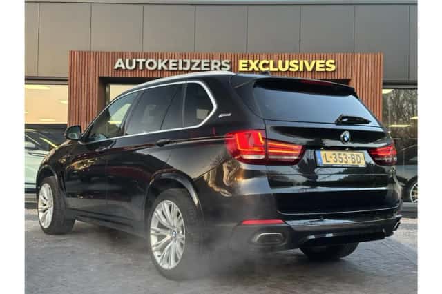 BMW X5 (2017) thumbnail 5
