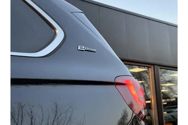 BMW X5 (2017) thumbnail 6