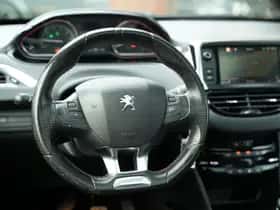 Peugeot 2008 (2018) thumbnail 10