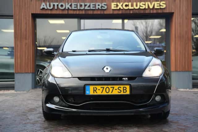 Renault Clio (2013) thumbnail 3
