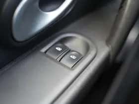 Renault Clio (2013) thumbnail 29