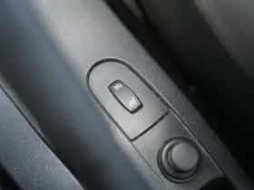 Renault Clio (2013) thumbnail 31