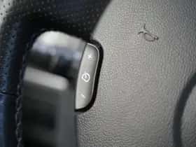 Renault Clio (2013) thumbnail 33