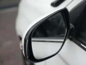 Mitsubishi Outlander (2016) thumbnail 19