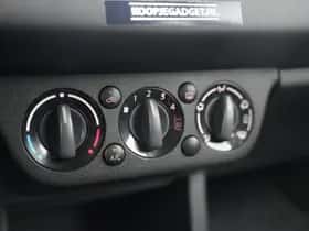 Suzuki Swift (2005) thumbnail 19