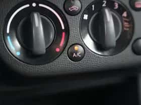 Suzuki Swift (2005) thumbnail 20