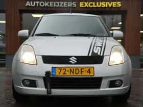 Suzuki Swift (2005) thumbnail 3