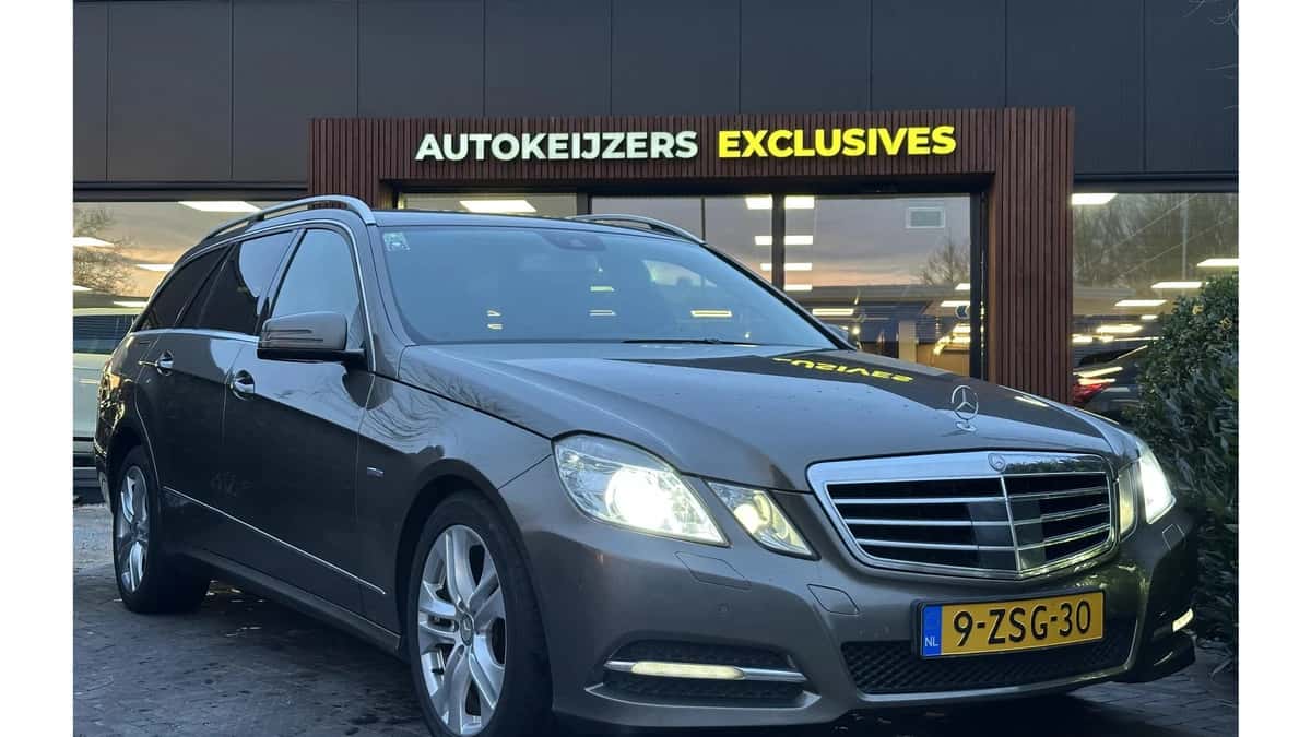 Mercedes-Benz E-Klasse (2011) — foto 1
