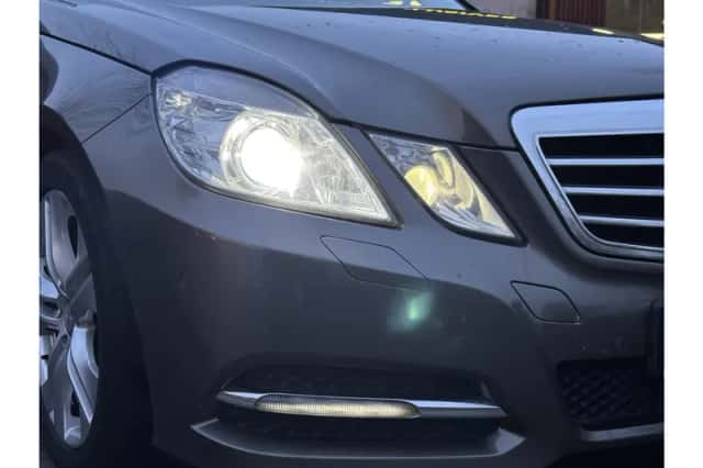 Mercedes-Benz E-Klasse (2011) thumbnail 2