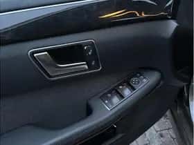 Mercedes-Benz E-Klasse (2011) thumbnail 5